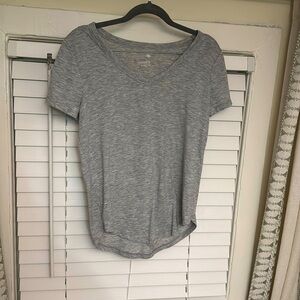 Plain gray tee shirt perfect for kids.👍